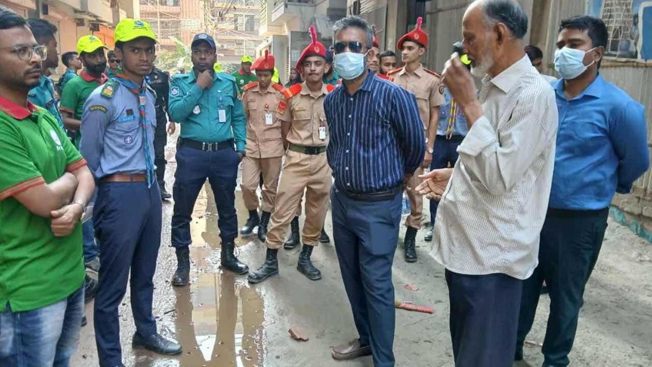 ঢাকা মহানগরে দূষণবিরোধী অভিযান: জরিমানা ও হর্ন জব্দ